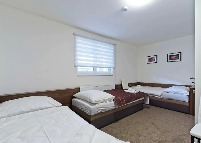 Av Penzion 4*