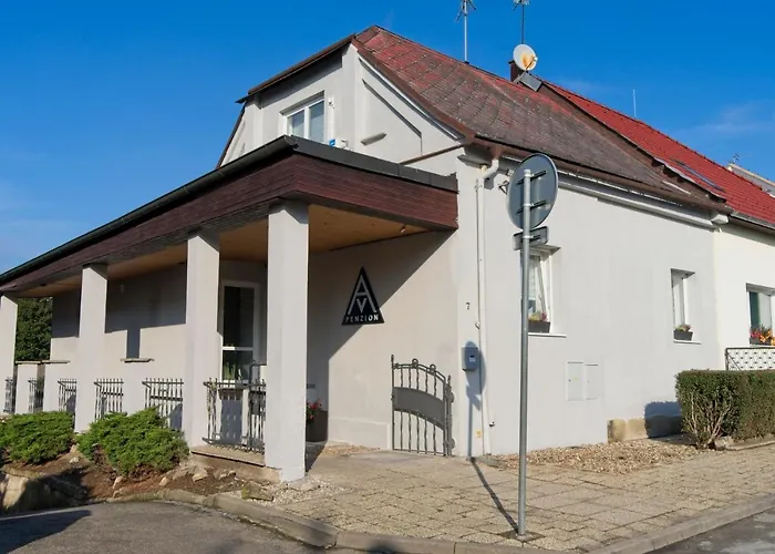 Av ゲストハウス オロモウツ